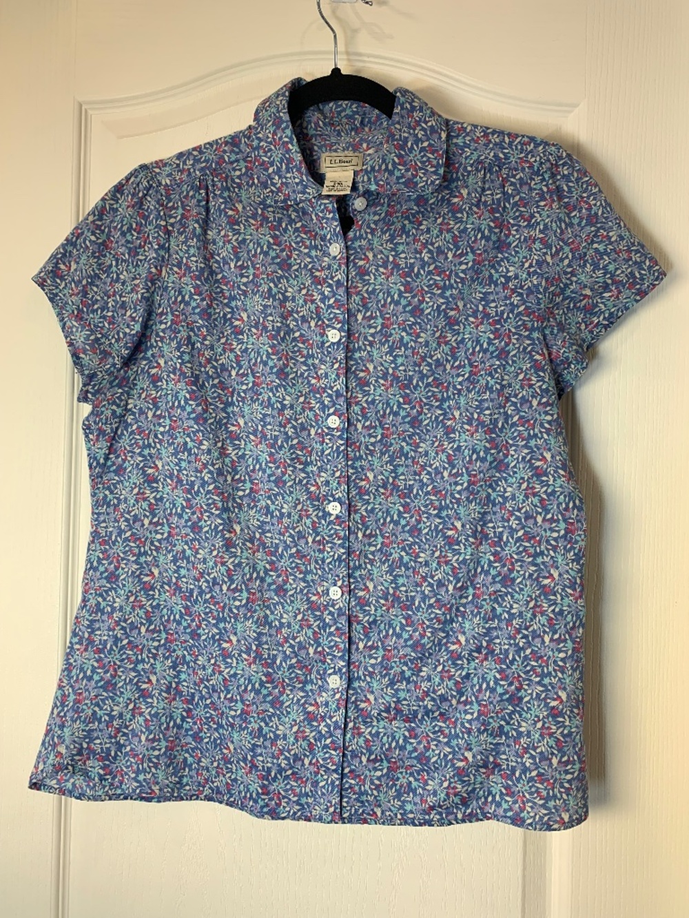 L.L.Bean Women’s Floral Button-Up Shirt 100% Cotton Short Sleeve Small Regular